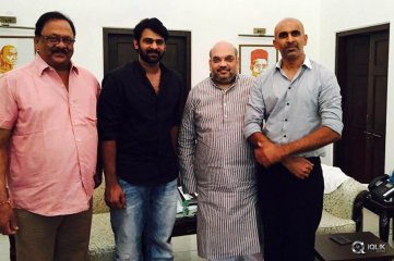 Prabhas and Producer Devineni Prasad Meet Top Politicians